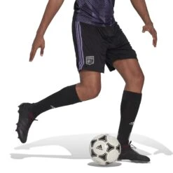 ADIDAS Short OL Third 2022/23 -MACRON Verkaufsgeschäft adidas hc0964 5 apparel on model walking view white