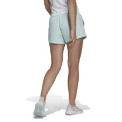 Gewebte Shorts Mit 3 Streifen Lockerer Schnitt Frau Adidas Essentials -MACRON Verkaufsgeschäft adidas hc9151 4 apparel on model back view white