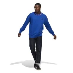 ADIDAS Sweatshirt Juventus Turin Lifestyler Crew 2022/23 -MACRON Verkaufsgeschäft adidas hd8880 7 apparel on model standard outfit view white