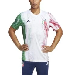 ADIDAS Prematch-Trikot Italie 2022/23 -MACRON Verkaufsgeschäft adidas hs9868 5 apparel on model front view white
