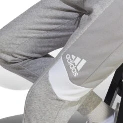 Jogging Adidas Essentials Colorblock 20 Jogging Adidas Essentials Colorblock -MACRON Verkaufsgeschäft adidas hy8685 6 apparel on model detail view 1 white