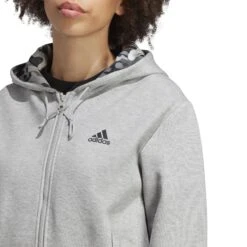 Sweatshirt Zipper Mit Kapuze Frau Adidas Graphic 22 Sweatshirt Zipper Mit Kapuze Frau Adidas Graphic -MACRON Verkaufsgeschäft adidas ic0580 7 apparel on model detail view 1 white