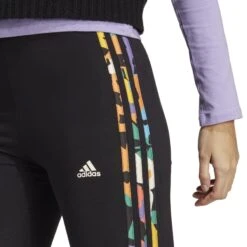 Legging Hohe Taille Frau Adidas Essentials 3-Stripes -MACRON Verkaufsgeschäft adidas ic9894 6 apparel on model detail view 1 white