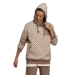 Sweatshirt Mit Kapuze Adidas ALL SZN X Logomania 18 Sweatshirt Mit Kapuze Adidas ALL SZN X Logomania -MACRON Verkaufsgeschäft adidas im1283 6 apparel on model walking view white