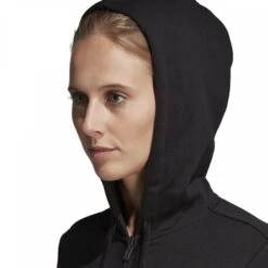Damen-Kapuzenjacke Adidas Essentials Linear Fleece -MACRON Verkaufsgeschäft dp2417 on model detail 3 2000x2000