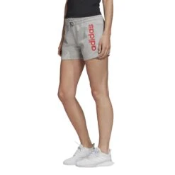 Damen-Shorts Adidas Essentials Linear Logo -MACRON Verkaufsgeschäft fm6688 app on model side white