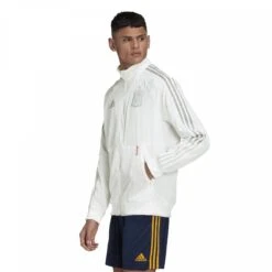 ADIDAS Prematch-Jacke Espagne Uniforia 2020 29 ADIDAS Prematch-Jacke Espagne Uniforia 2020 -MACRON Verkaufsgeschäft ft6457 app on model side white