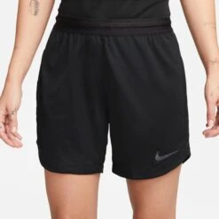 Shorts Für Frauen Nike Dri-FIT REF 2 -MACRON Verkaufsgeschäft nike dh8269 010 phsym001 new