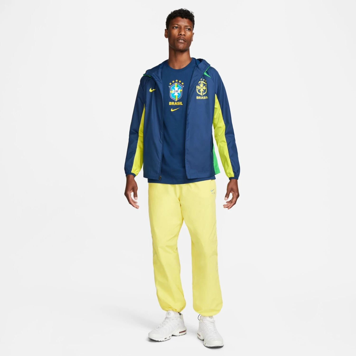 Nike Awf Trainingsjacke Weltmeisterschaft 2022 Brasilien 6 Nike Awf Trainingsjacke Weltmeisterschaft 2022 Brasilien – Bild 6