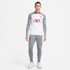 Nike Trainingsoberteil Liverpool Strike 2022/23 11 Nike Trainingsoberteil Liverpool Strike 2022/23 -MACRON Verkaufsgeschäft nike dr4622 101 phsym004 new