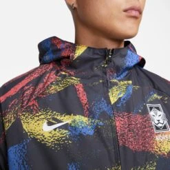 Nike Jacke Weltcup 2022 Corée Du Sud AWF 13 Nike Jacke Weltcup 2022 Corée Du Sud AWF -MACRON Verkaufsgeschäft nike dx9292 010 phsym003 new