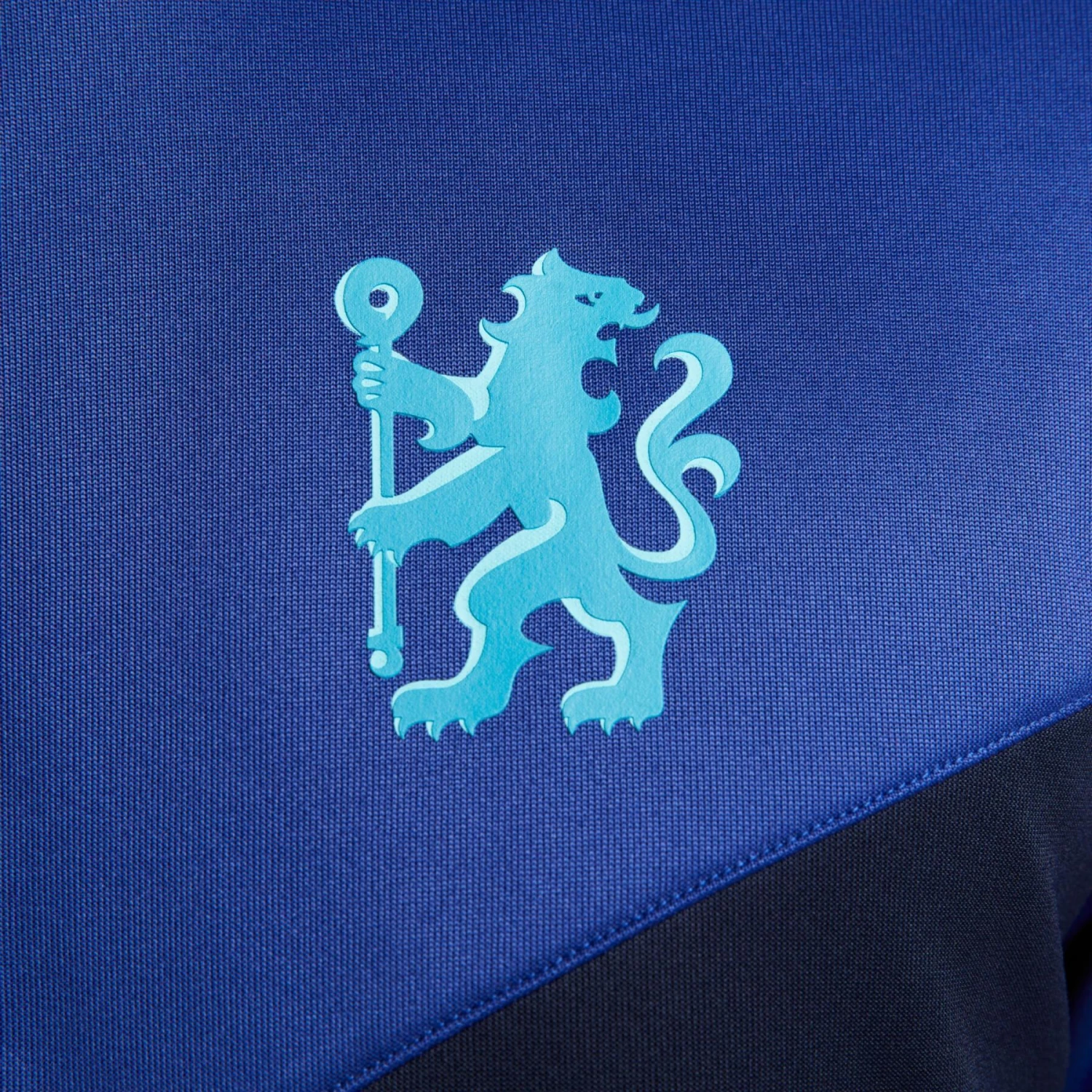 Nike Sweatshirt Reißverschluss Mit Kapuze Chelsea FC 2022/23 4 Nike Sweatshirt Reißverschluss Mit Kapuze Chelsea FC 2022/23 – Bild 4