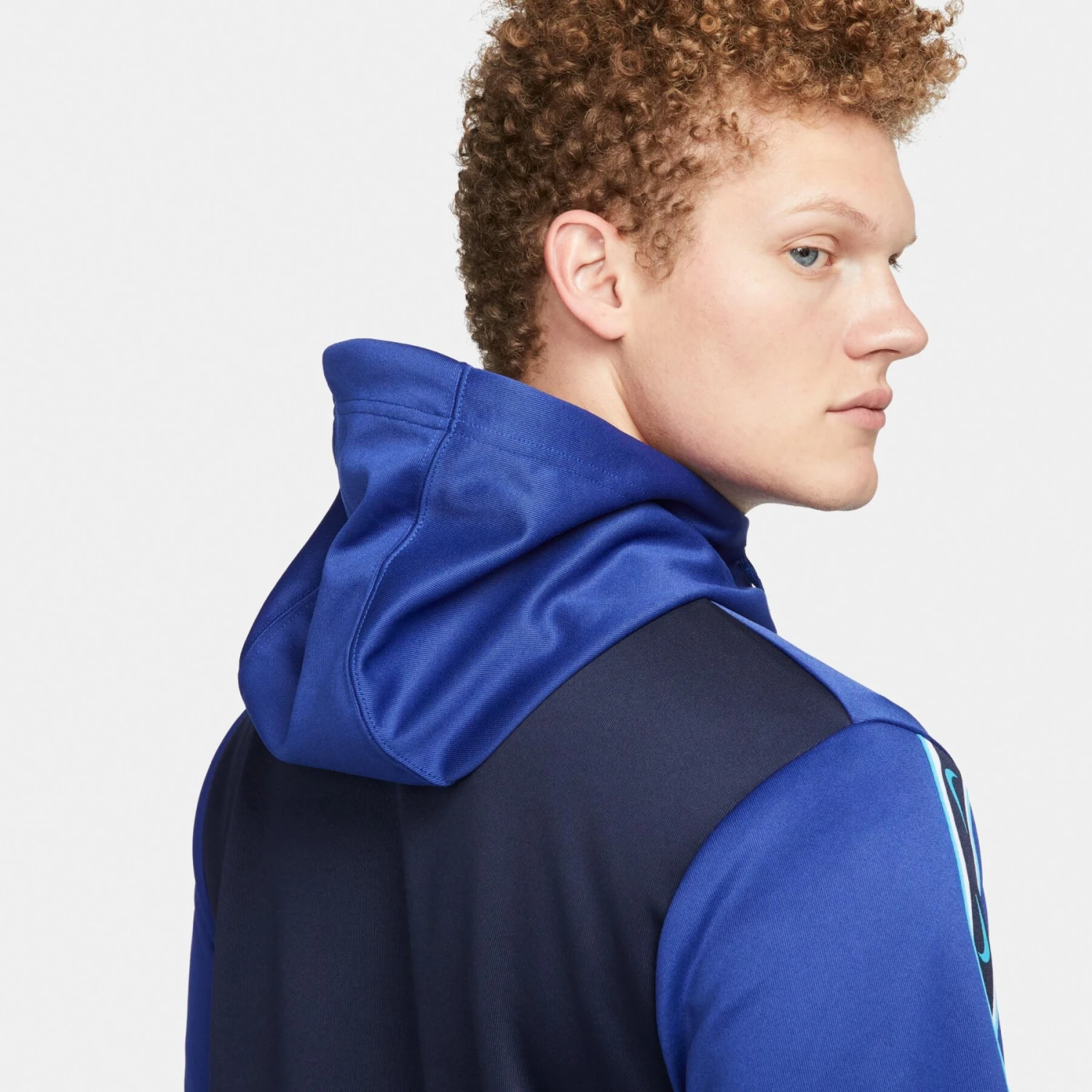 Nike Sweatshirt Reißverschluss Mit Kapuze Chelsea FC 2022/23 7 Nike Sweatshirt Reißverschluss Mit Kapuze Chelsea FC 2022/23 – Bild 7